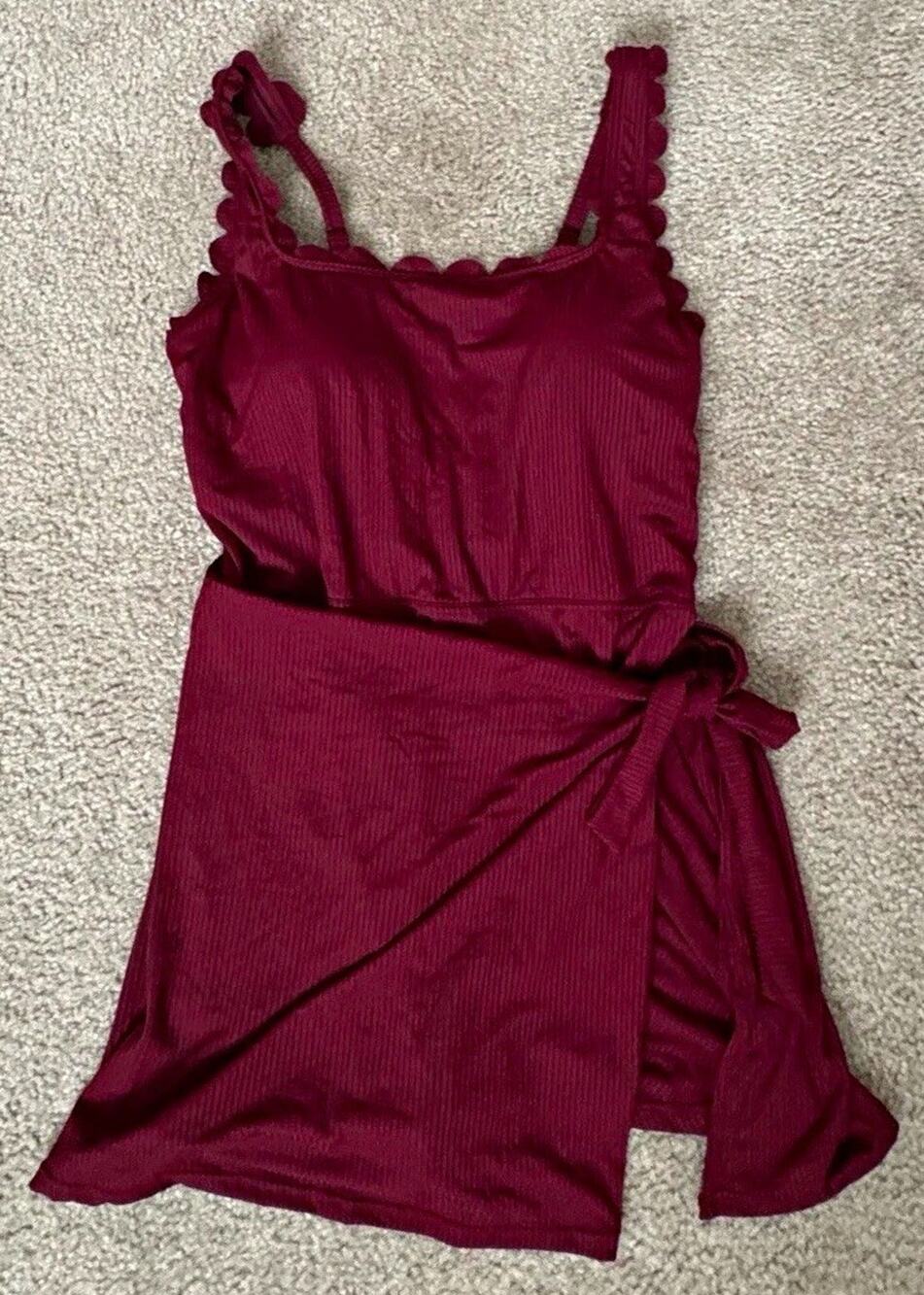 Charmo Women XL Burgundy Ribbed Scalloped One Piece Swim Dress UPF 50 NWT NEW